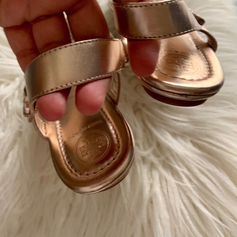 Tory Burch Champagne pink sandals - Picture 6 of 8